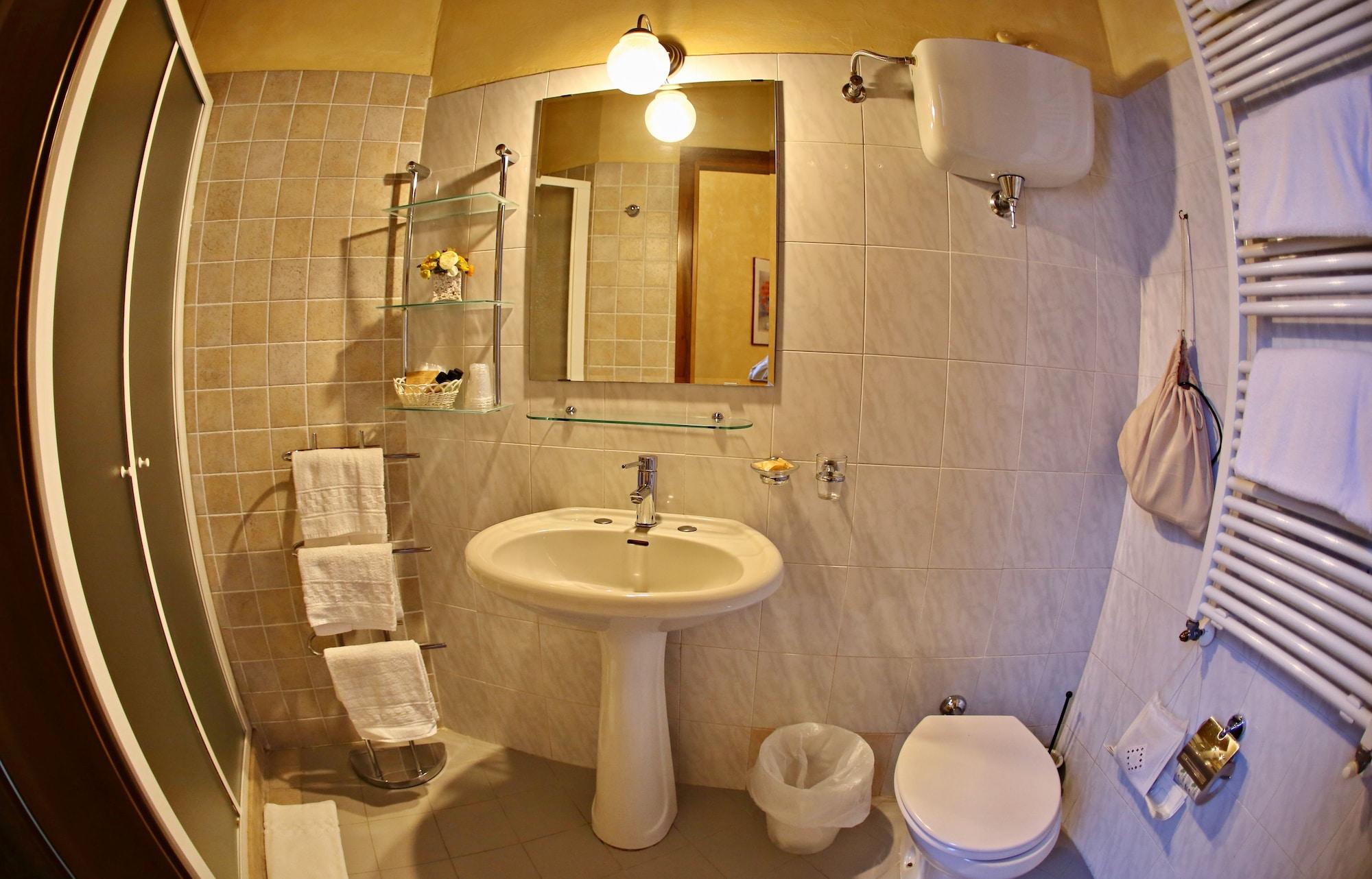 Hotel Italia Кортона Экстерьер фото