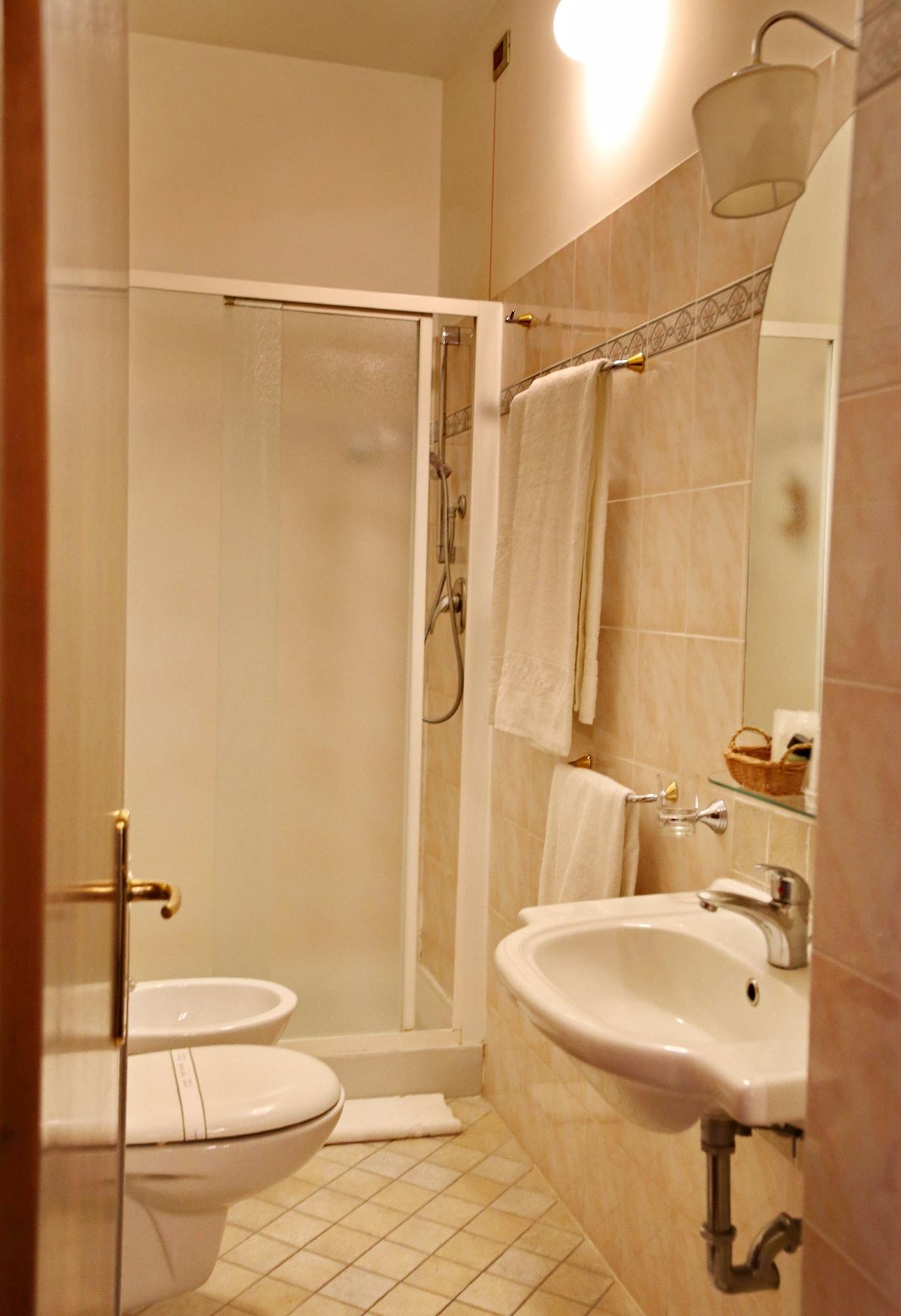 Hotel Italia Кортона Экстерьер фото