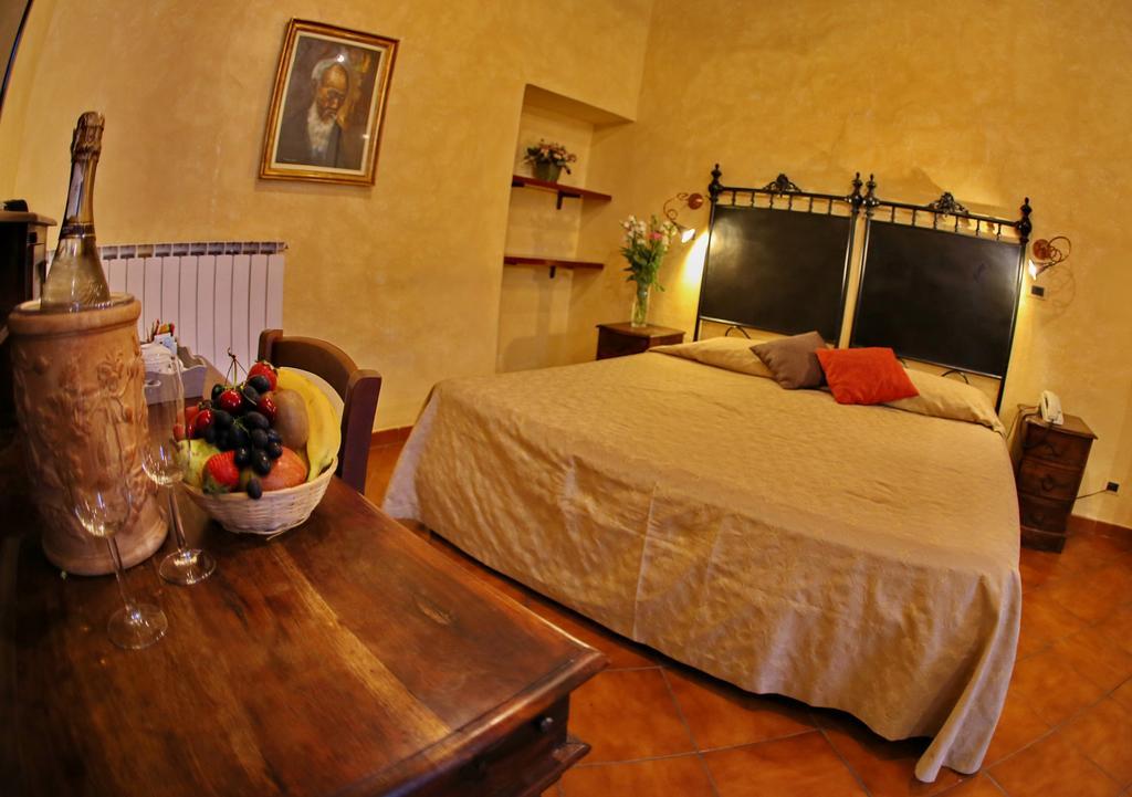 Hotel Italia Кортона Номер фото