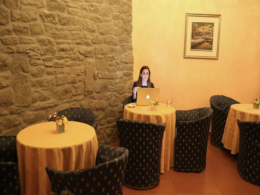 Hotel Italia Кортона Экстерьер фото